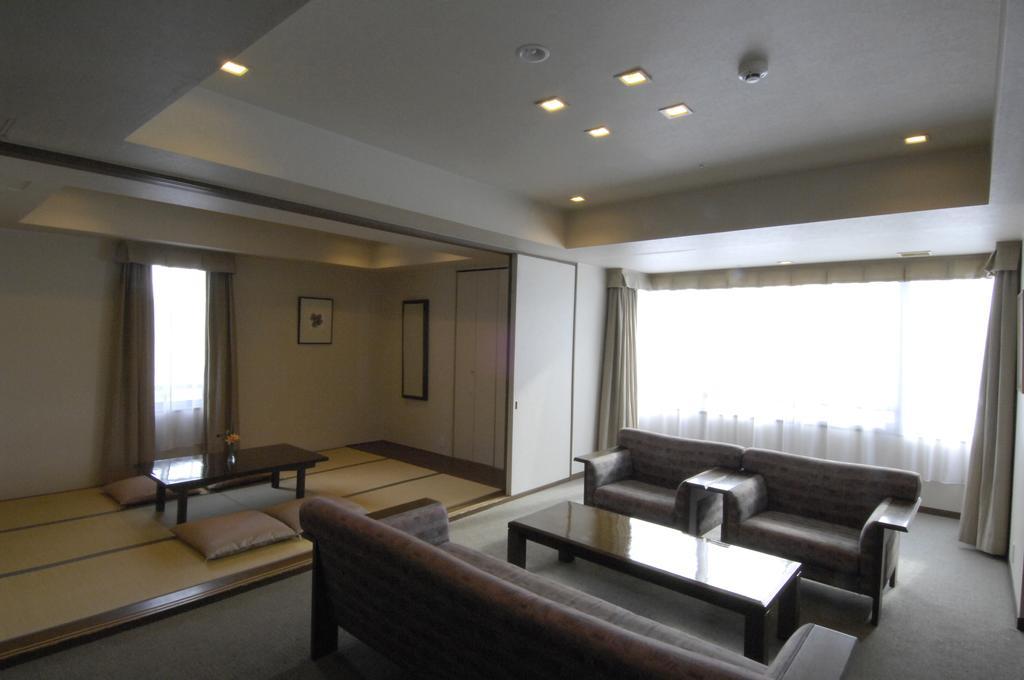 Karuizawakurabu Hotel 1130 Hewitt Resort Цумагой Екстериор снимка